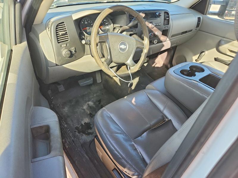 Photo 8 from auction – 2008 CHEVROLET SILVERADO with VIN 1GCEC14C28Z130442