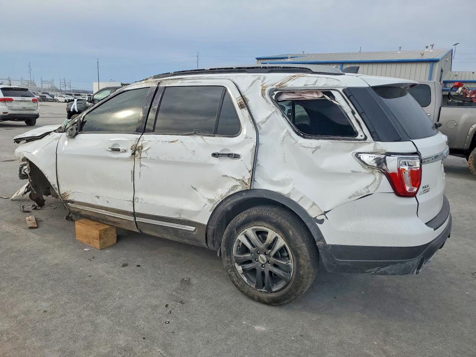 Photo 2 from auction – 2018 FORD EXPLORER with VIN 1FM5K8D87JGB09123