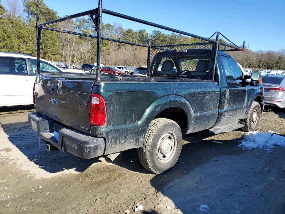 Фото 3 с аукциона – 2014 FORD F250 SUPER с VIN 1FTBF2A60EEA76091
