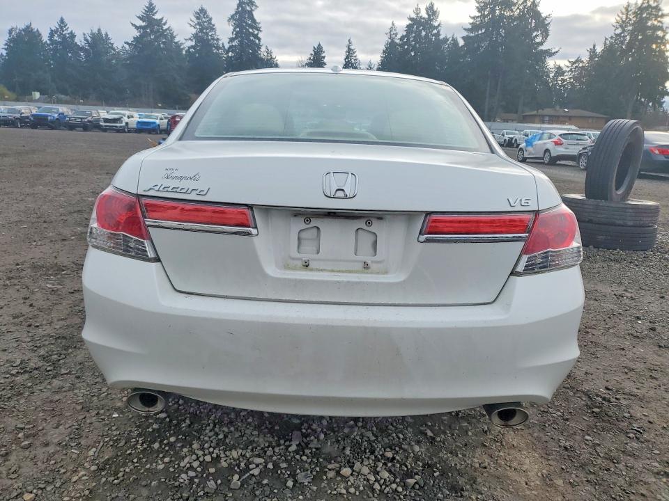 Photo 6 from auction – 2012 HONDA ACCORD EXL with VIN 1HGCP3F84CA040069