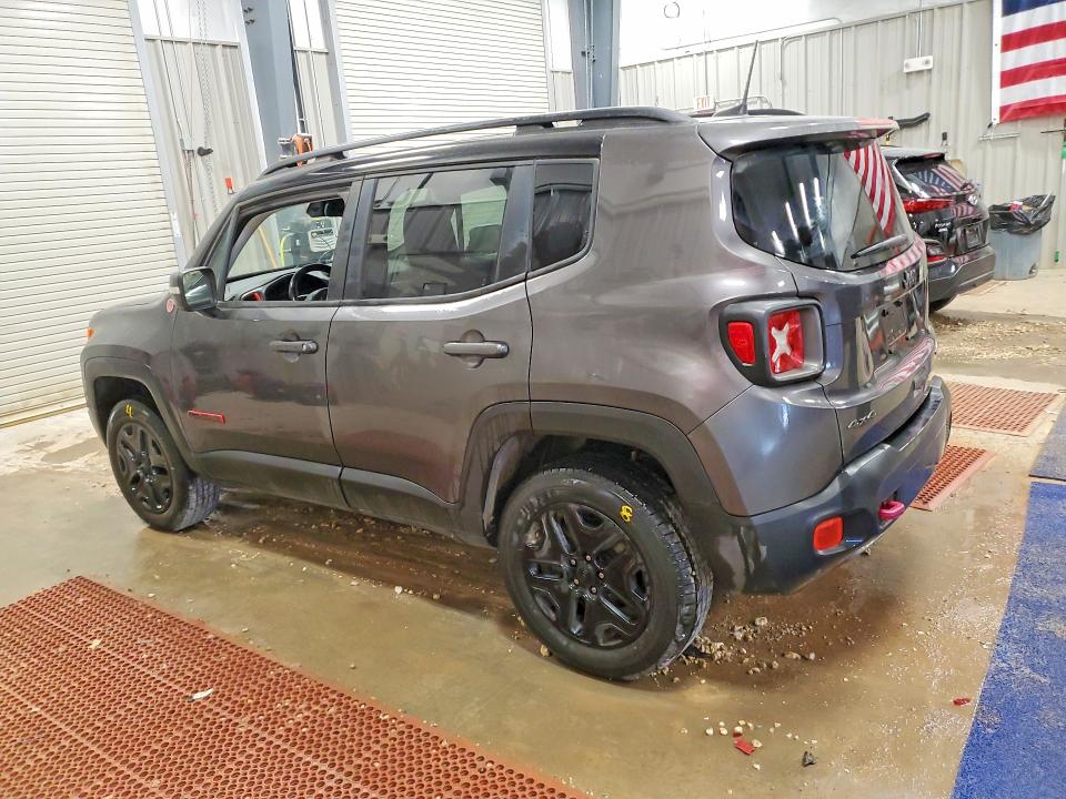 Foto 2 de la subasta – 2018 JEEP RENEGADE con VIN ZACCJBCB3JPH69087