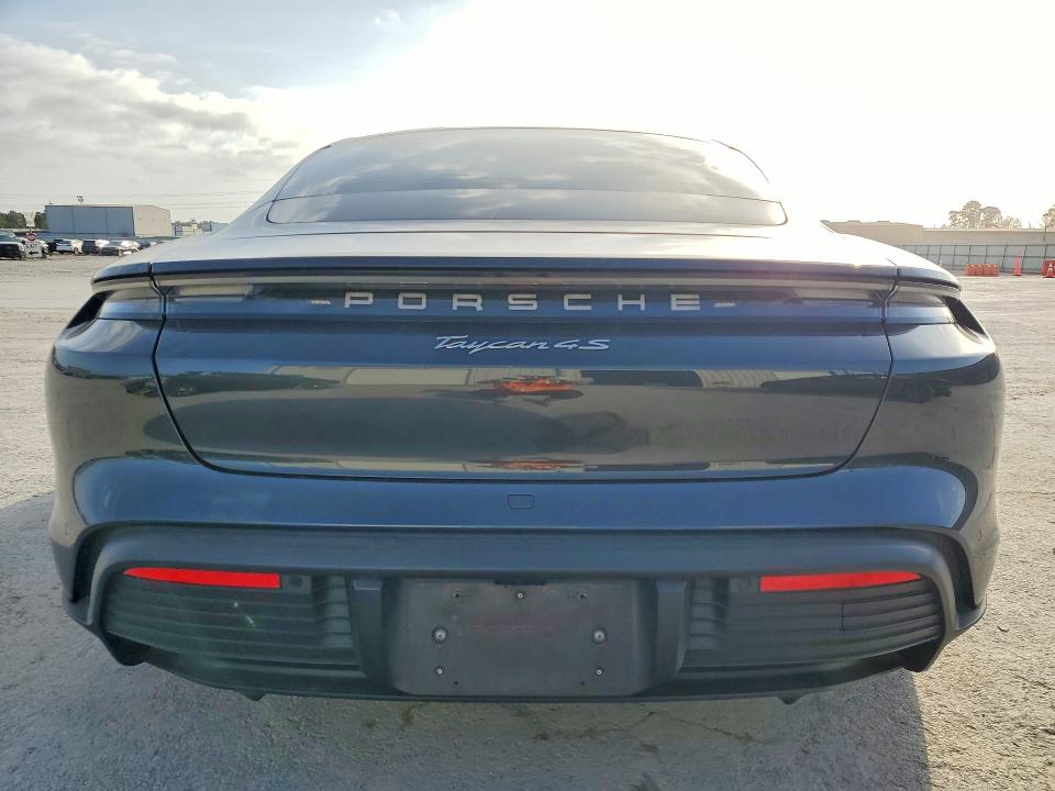 Photo 6 from auction – 2022 PORSCHE TAYCAN with VIN WP0AB2Y16NSA45837