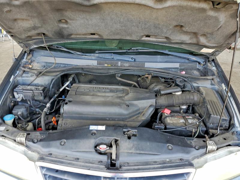 Photo 12 from auction – 2004 HONDA ODYSSEY with VIN 5FNRL187X4B103391