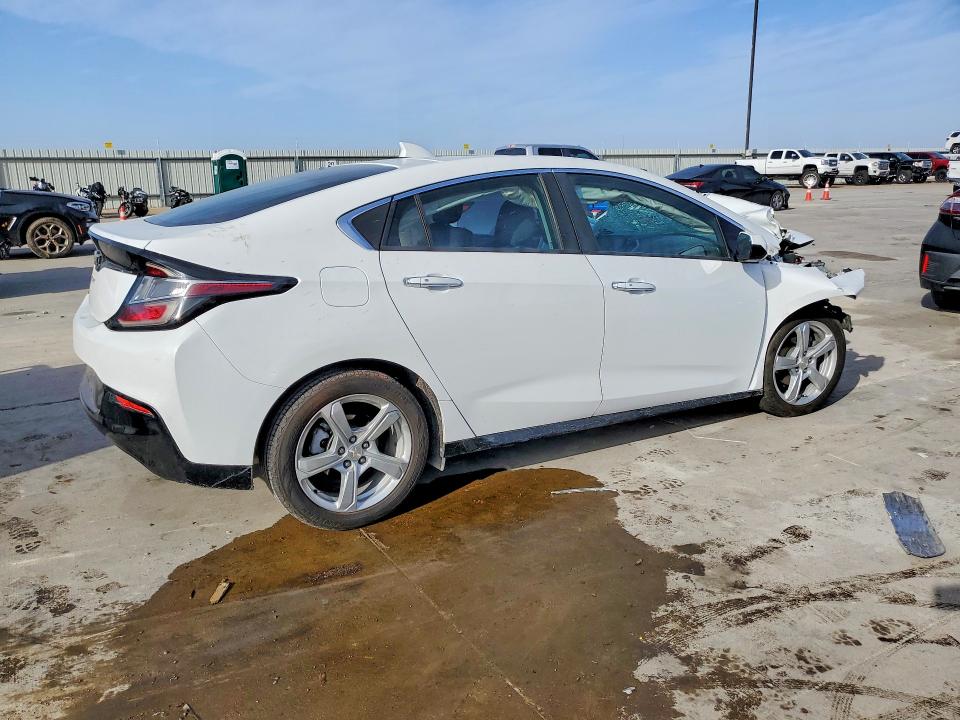 Photo 3 from auction – 2017 CHEVROLET VOLT with VIN 1G1RC6S59HU216873