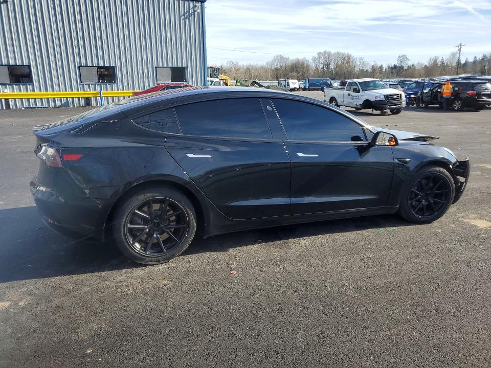 Photo 3 from auction – 2018 TESLA MODEL 3 with VIN 5YJ3E1EB9JF071912