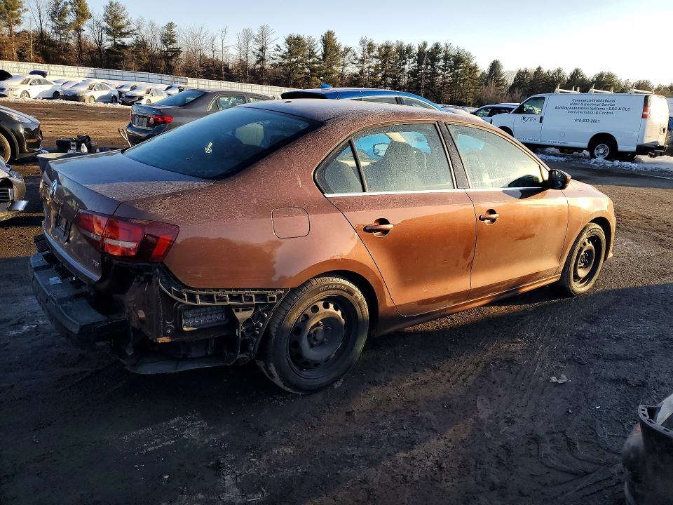 Photo 3 from auction – 2017 VOLKSWAGEN JETTA with VIN 3VW167AJ0HM276655