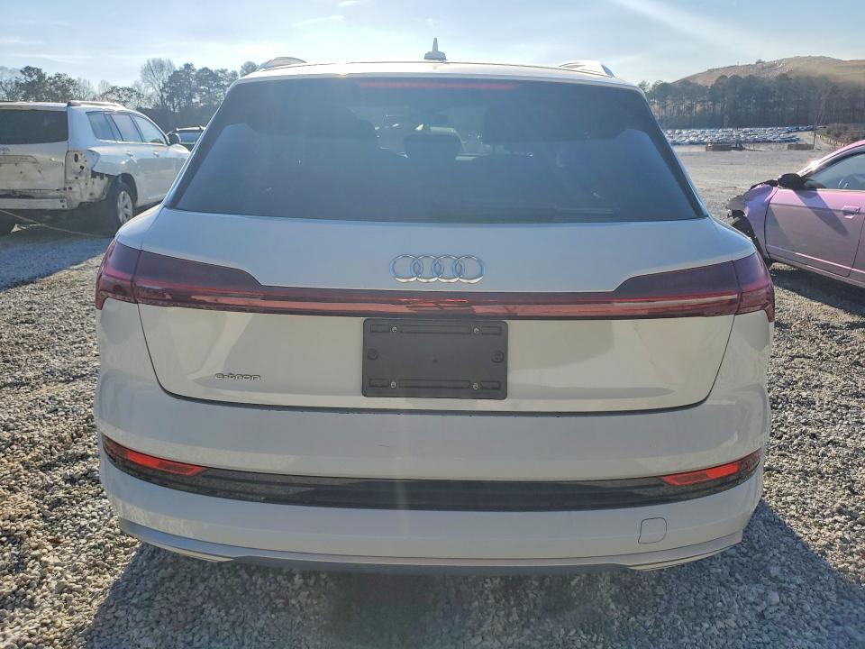 Photo 6 from auction – 2019 AUDI E-TRON PRE with VIN WA1VAAGE9KB022851