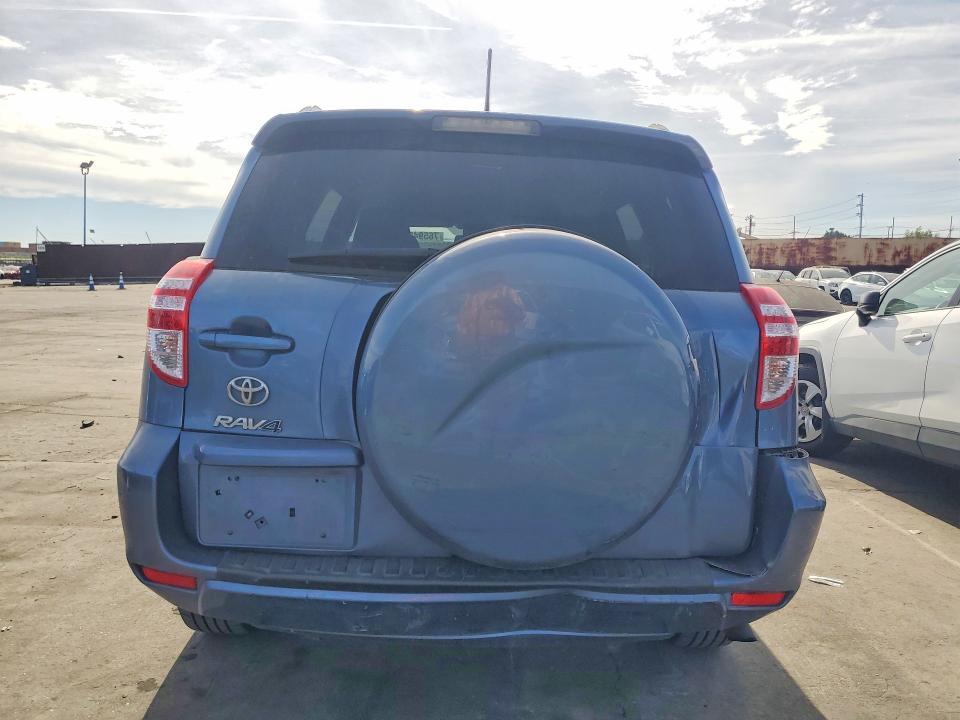 Foto 6 de la subasta – 2012 TOYOTA RAV4 con VIN 2T3KF4DV9CW144389