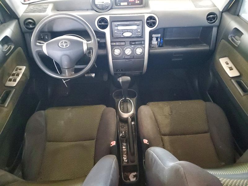 Photo 8 from auction – 2005 TOYOTA SCION XB with VIN JTLKT324154014611