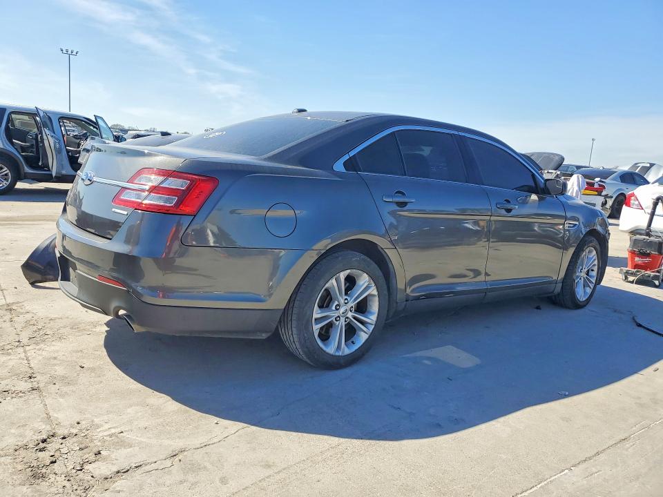 Photo 3 from auction – 2015 FORD TAURUS with VIN 1FAHP2D83FG202993