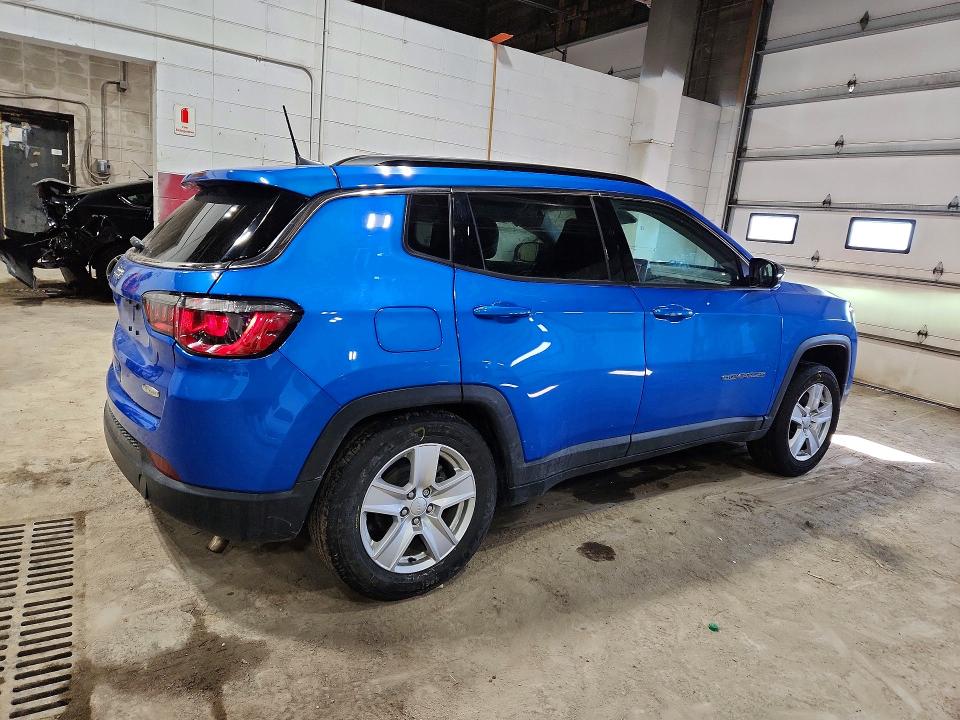 Photo 3 from auction – 2022 JEEP COMPASS with VIN 3C4NJDBB7NT127413