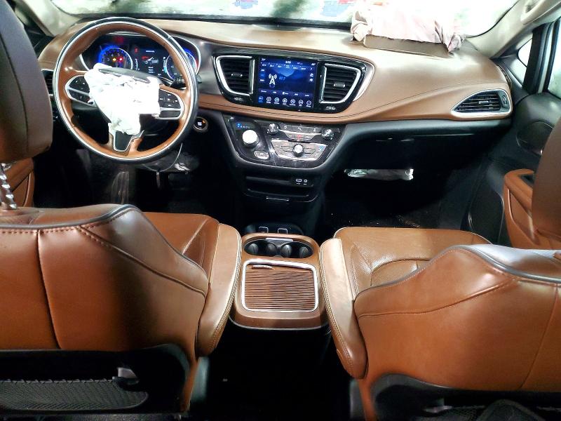 Photo 8 from auction – 2018 CHRYSLER PACIFICA with VIN 2C4RC1GG1JR186775
