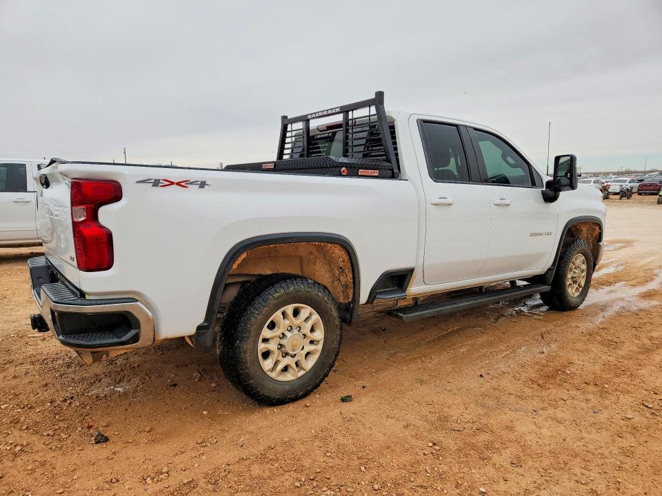 Zdjęcie 3 z aukcji – 2022 CHEVROLET SILVERADO z VIN 1GC5YNE72NF327313
