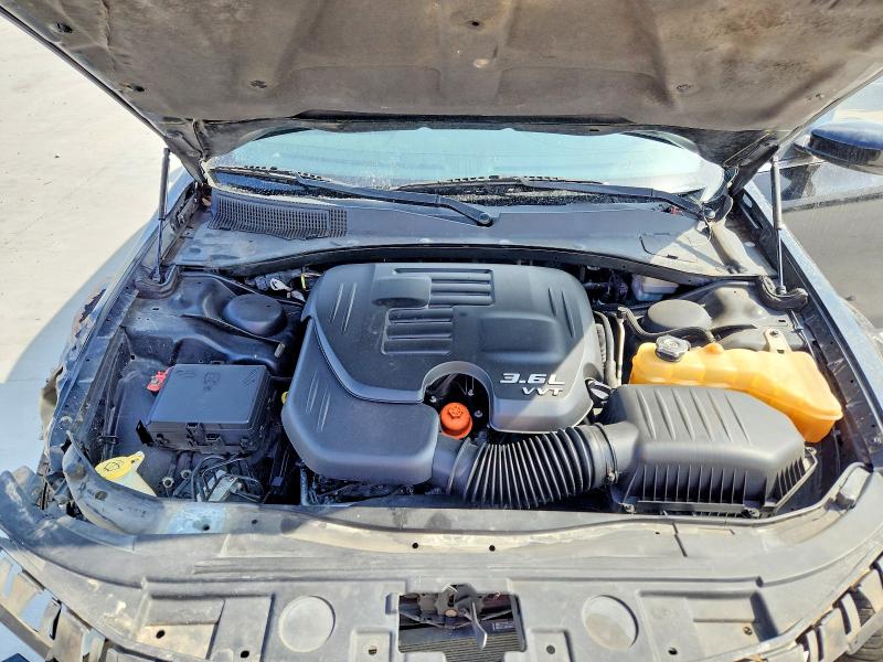 Photo 11 from auction – 2012 CHRYSLER 300 with VIN 2C3CCABGXCH279238