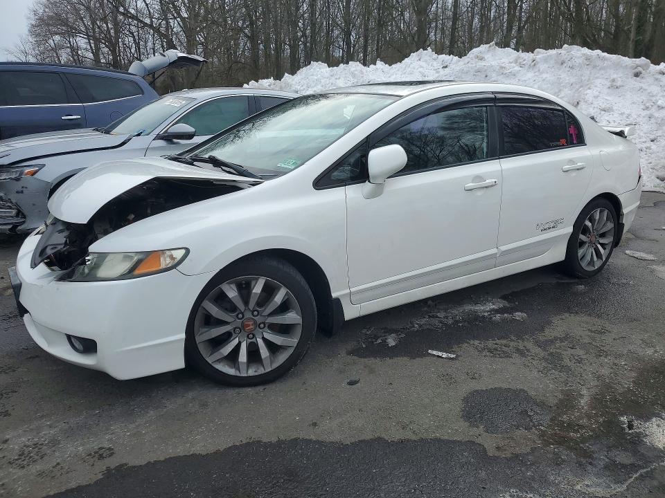 HONDA CIVIC 2011 مع رقم تعريف المركبة 2HGFA5E56BH700761 - صورة من المزاد