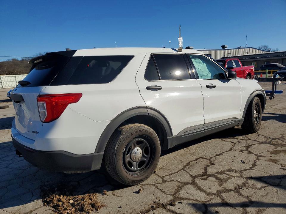 Photo 3 from auction – 2023 FORD EXPLORER with VIN 1FM5K8AB8PGB59795