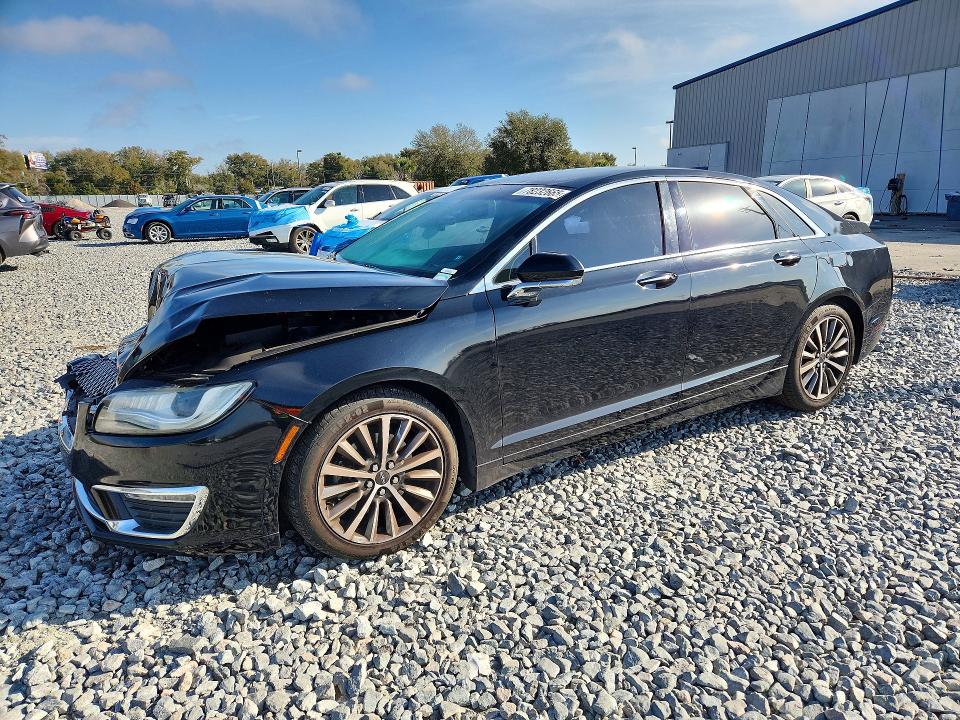 LINCOLN MKZ 2017 with VIN 3LN6L5A93HR606265 - Photo from auction