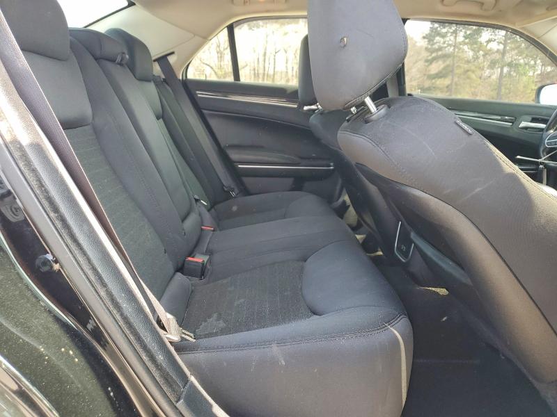Photo 10 from auction – 2019 CHRYSLER 300 with VIN 2C3CCAAG9KH610522