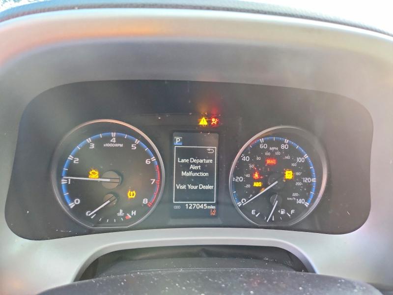 Photo 9 from auction – 2017 TOYOTA RAV4 LE with VIN 2T3BFREV0HW604641