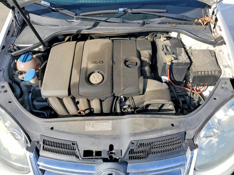 Photo 11 from auction – 2010 VOLKSWAGEN JETTA with VIN 3VWJZ7AJ3AM080366