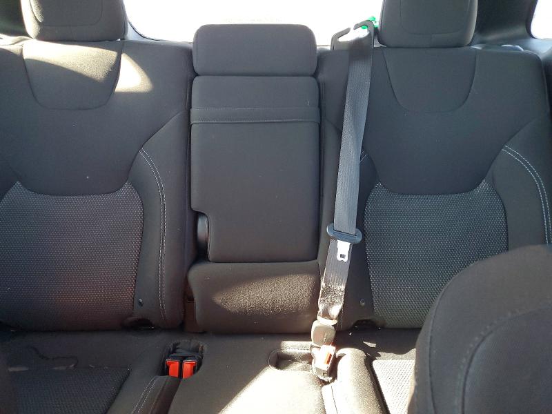 Photo 10 from auction – 2019 JEEP CHEROKEE with VIN 1C4PJMCB3KD347687