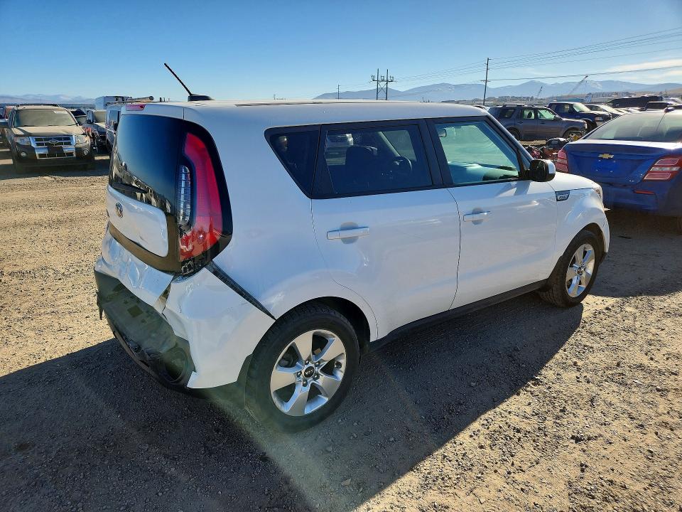 Photo 3 from auction – 2017 KIA SOUL with VIN KNDJN2A26H7480744