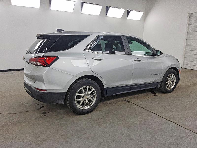 Photo 3 from auction – 2022 CHEVROLET EQUINOX LT with VIN 2GNAXJEV6N6129943