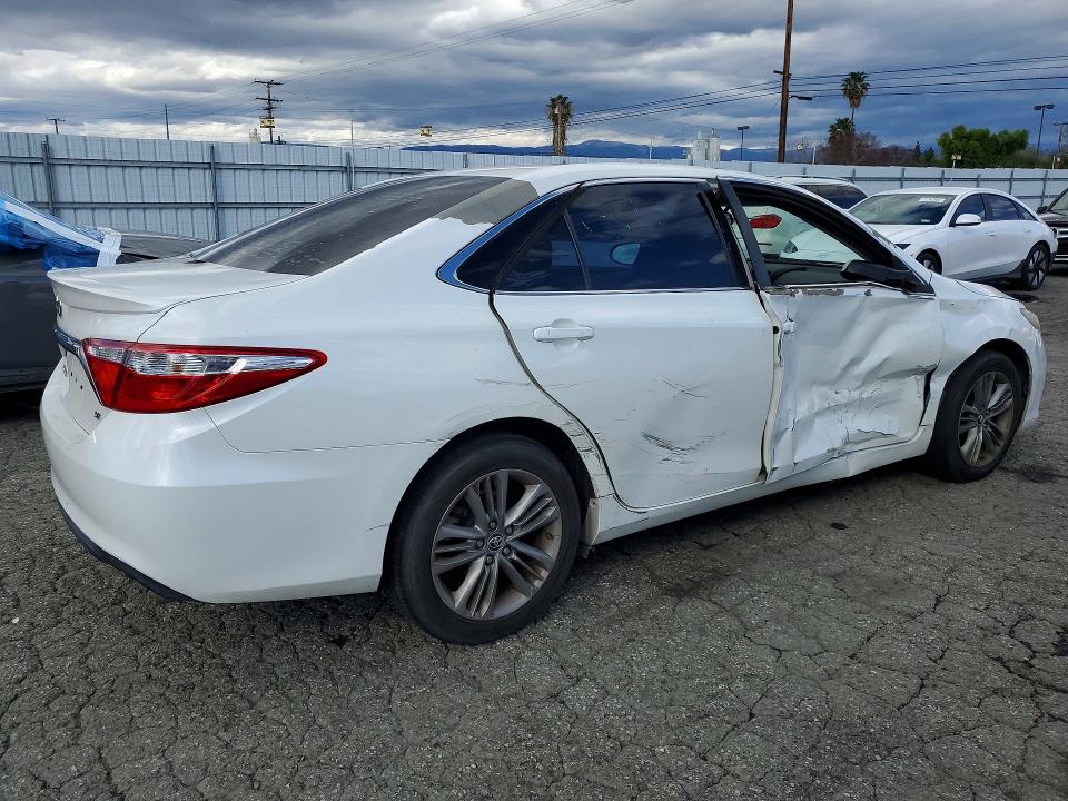 Photo 3 from auction – 2015 TOYOTA CAMRY with VIN 4T1BF1FK3FU046389