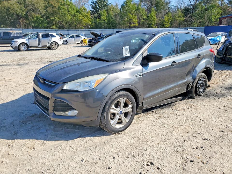 FORD ESCAPE 2016 with VIN 1FMCU0F71GUB82084 - Photo from auction