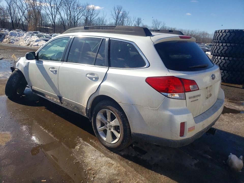 Фото 2 с аукциона – 2013 SUBARU OUTBACK с VIN 4S4BRBCC9D3242253
