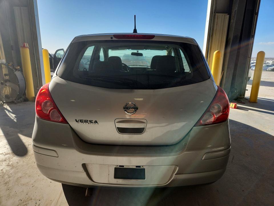 Photo 6 from auction – 2010 NISSAN VERSA S with VIN 3N1BC1CP3AL372986