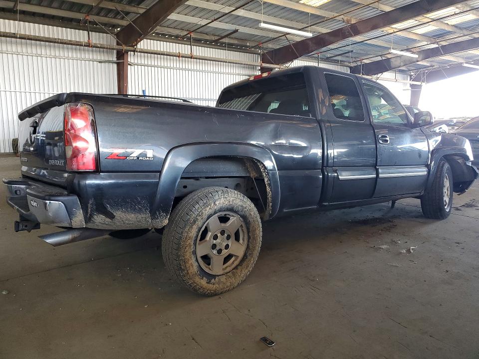 Photo 3 from auction – 2004 CHEVROLET SILVERADO with VIN 1GCEK19T94E173463
