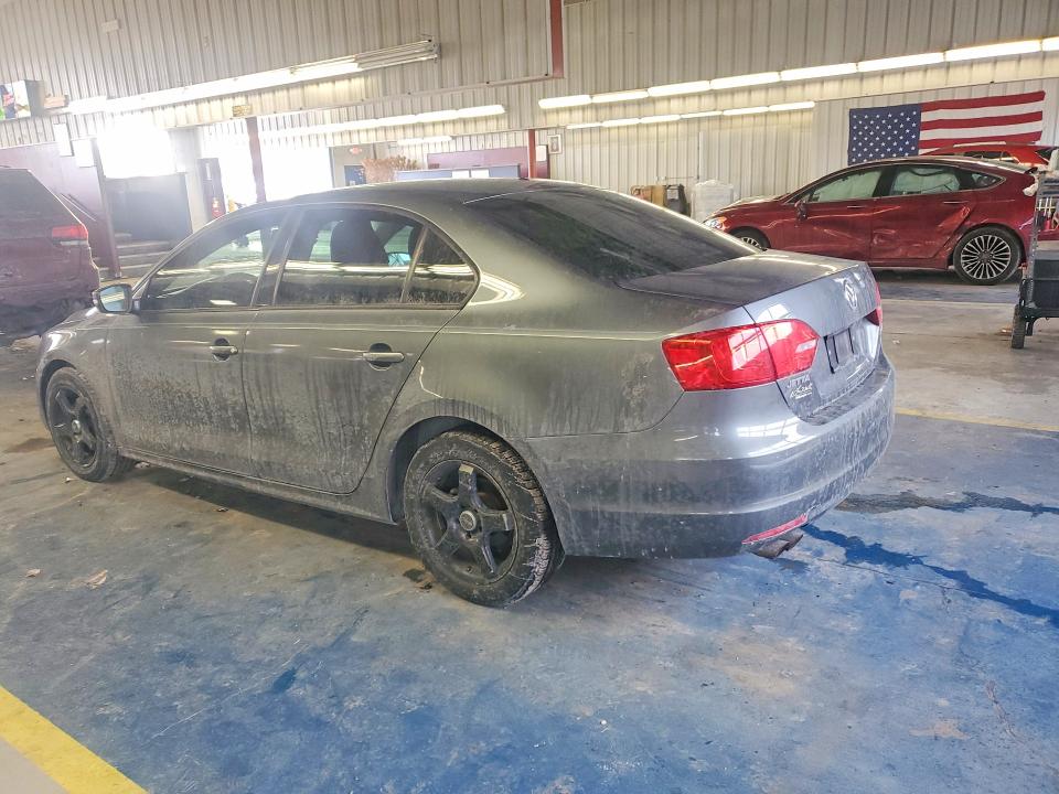 Photo 2 from auction – 2012 VOLKSWAGEN JETTA SE with VIN 3VWBP7AJ1CM121915