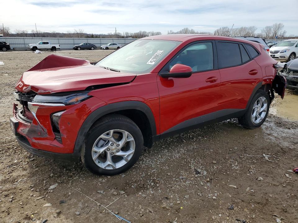 CHEVROLET TRAX 2026 with VIN KL77LFEP5TC011638 - Photo from auction