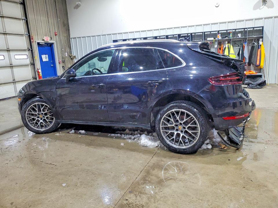 Photo 2 from auction – 2018 PORSCHE MACAN with VIN WP1AB2A56JLB32649