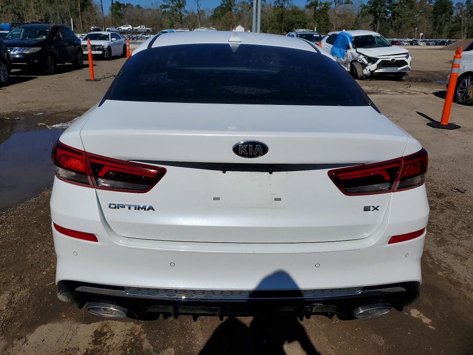 Photo 6 from auction – 2020 KIA OPTIMA EX with VIN 5XXGU4L18LG417979