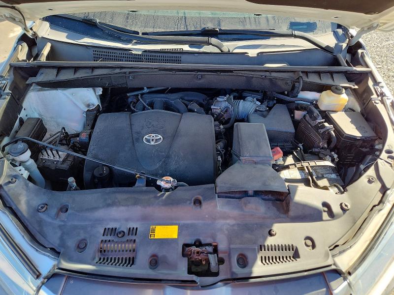Photo 12 from auction – 2018 TOYOTA HIGHLANDER with VIN 5TDJZRFH6JS548305