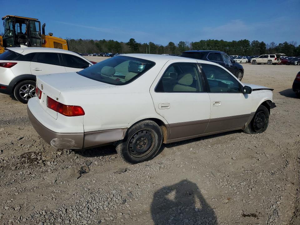 Photo 3 from auction – 2001 TOYOTA CAMRY with VIN 4T1BG22K31U781133