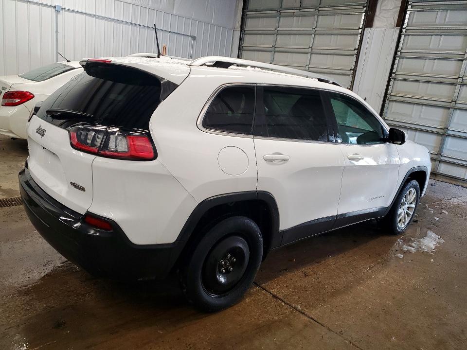 Photo 3 from auction – 2019 JEEP CHEROKEE L with VIN 1C4PJMCBXKD477644