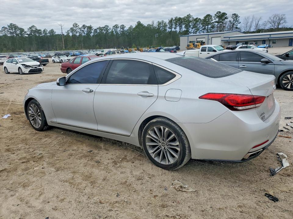 Photo 2 from auction – 2015 HYUNDAI GENESIS with VIN KMHGN4JE3FU065939