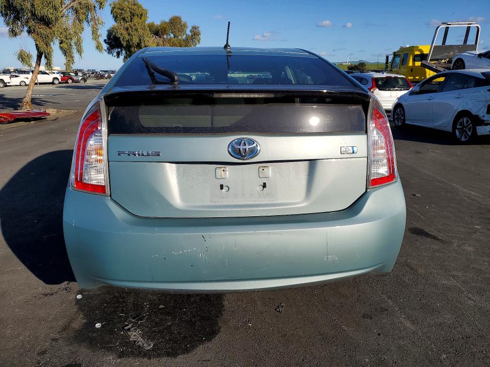 Photo 6 from auction – 2013 TOYOTA PRIUS with VIN JTDKN3DU8D5639311