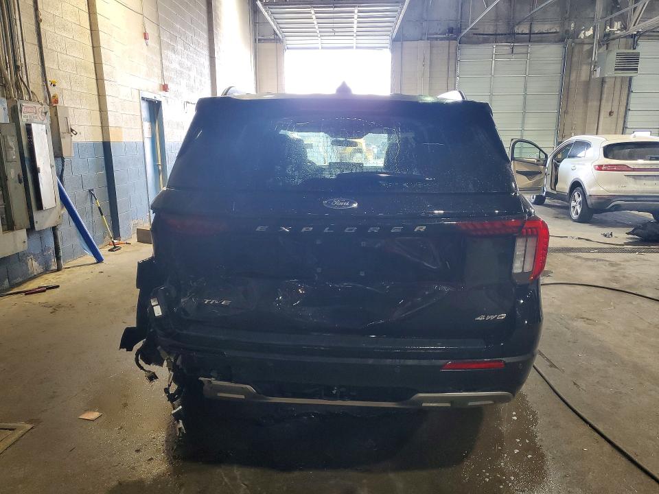 Photo 6 from auction – 2025 FORD EXPLORER with VIN 1FMUK8DH0SGB25807