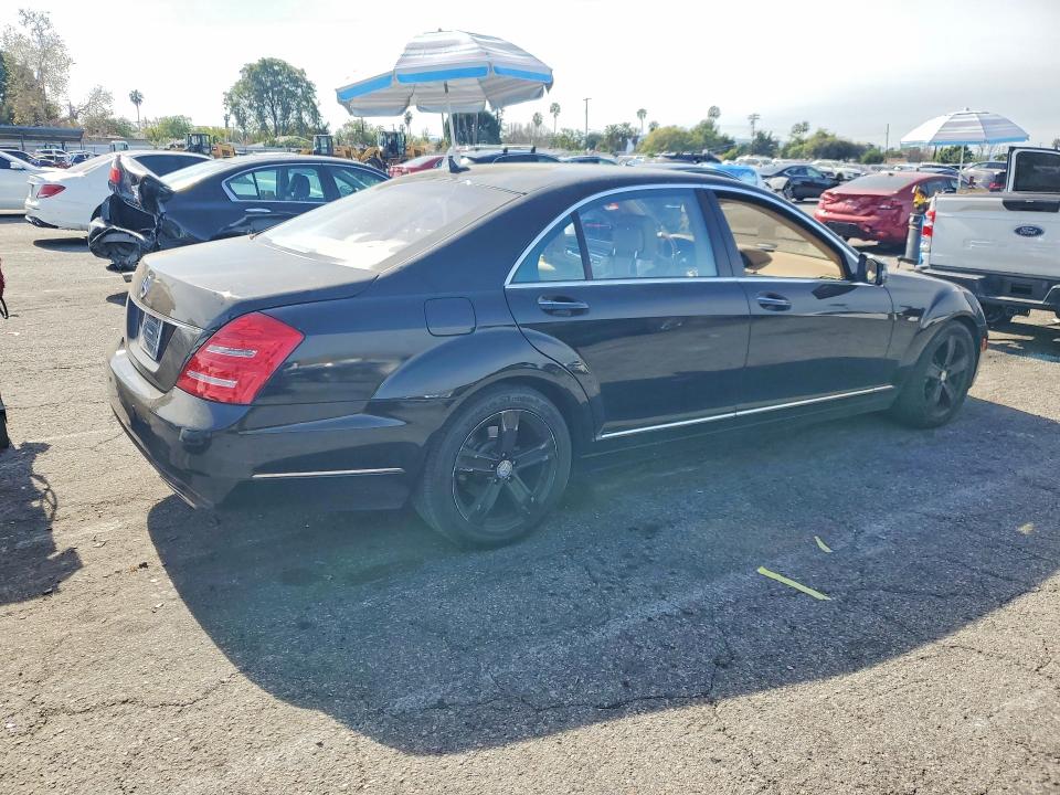 Photo 3 from auction – 2011 MERCEDES-BENZ S with VIN WDDNG7BB7BA407647