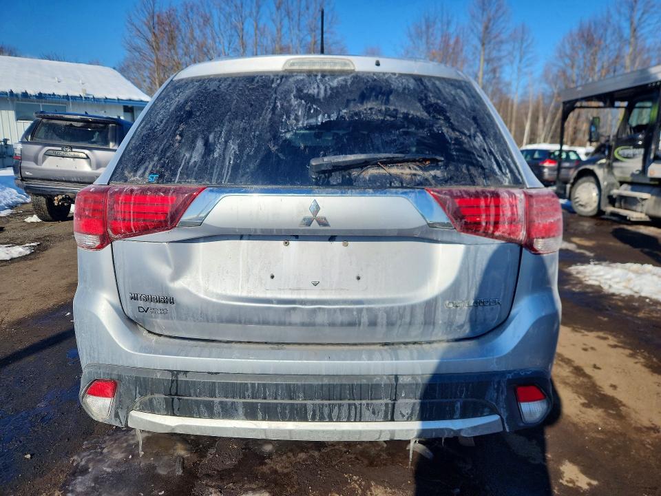 Photo 6 from auction – 2016 MITSUBISHI OUTLANDER with VIN JA4AZ3A3XGZ021586