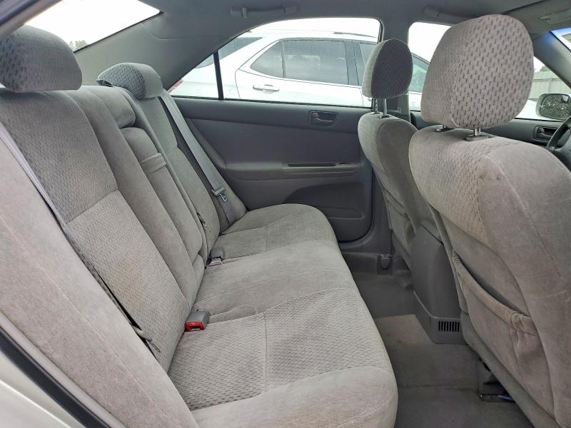 Photo 10 from auction – 2004 TOYOTA CAMRY with VIN 4T1BE32K04U831342
