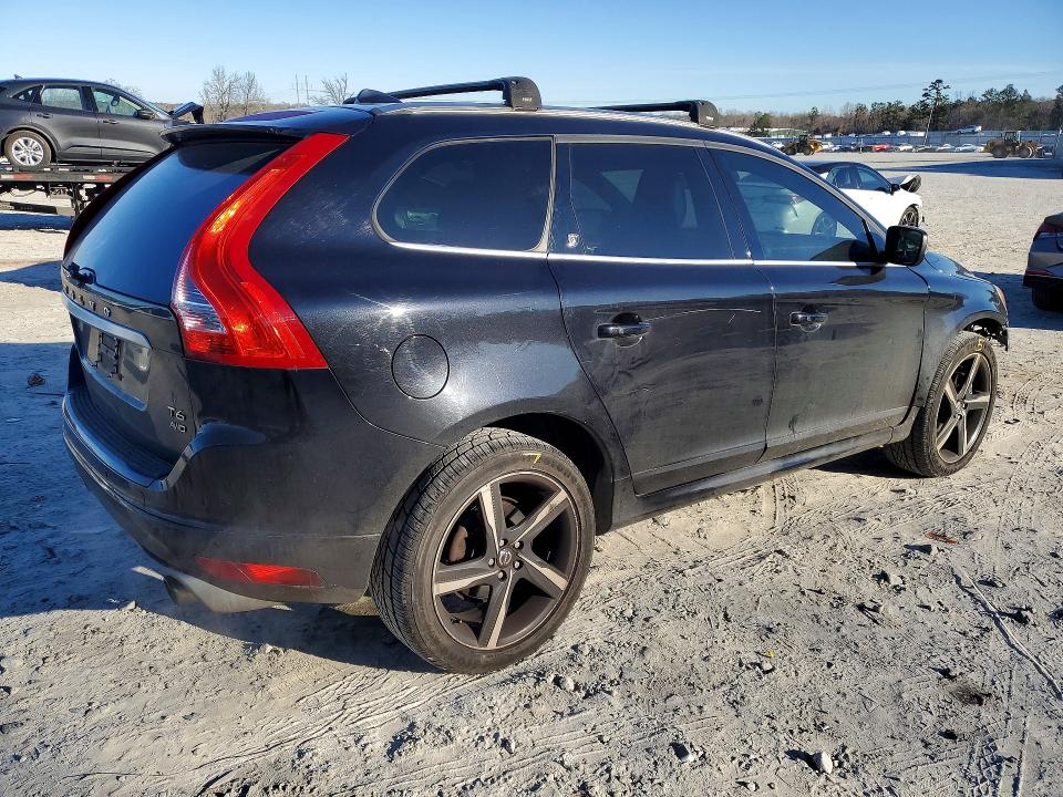 Фото 3 с аукциона – 2015 VOLVO XC60 с VIN YV4902RS7F2640451