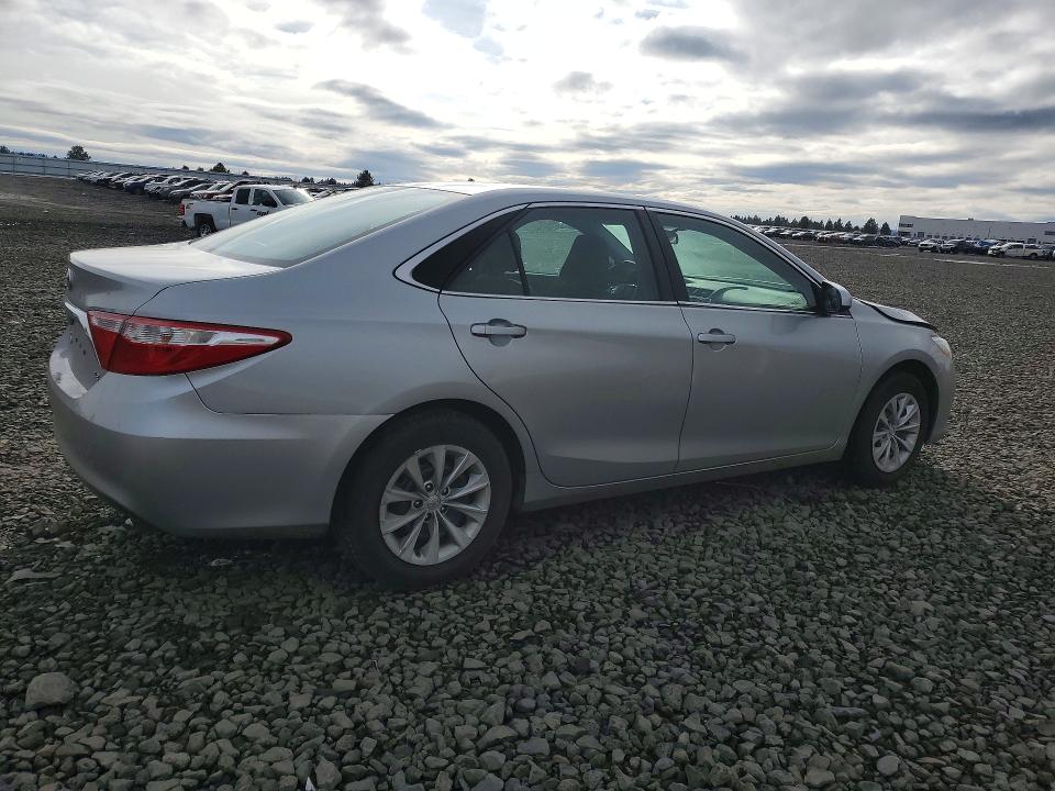 Photo 3 from auction – 2016 TOYOTA CAMRY with VIN 4T4BF1FK9GR564899