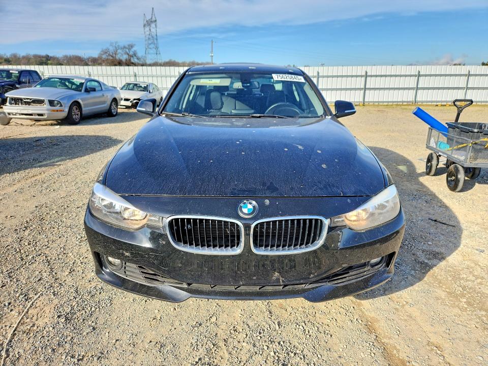 Photo 5 from auction – 2013 BMW 328 with VIN WBA3A5G58DNP26459