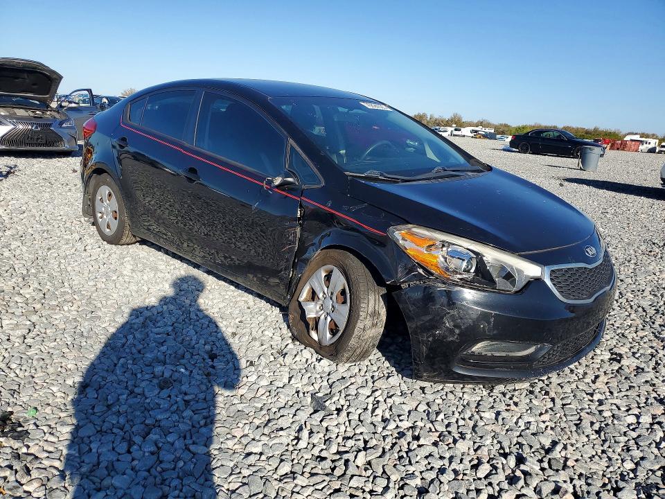 Photo 4 from auction – 2016 KIA FORTE LX with VIN KNAFK4A61G5467081