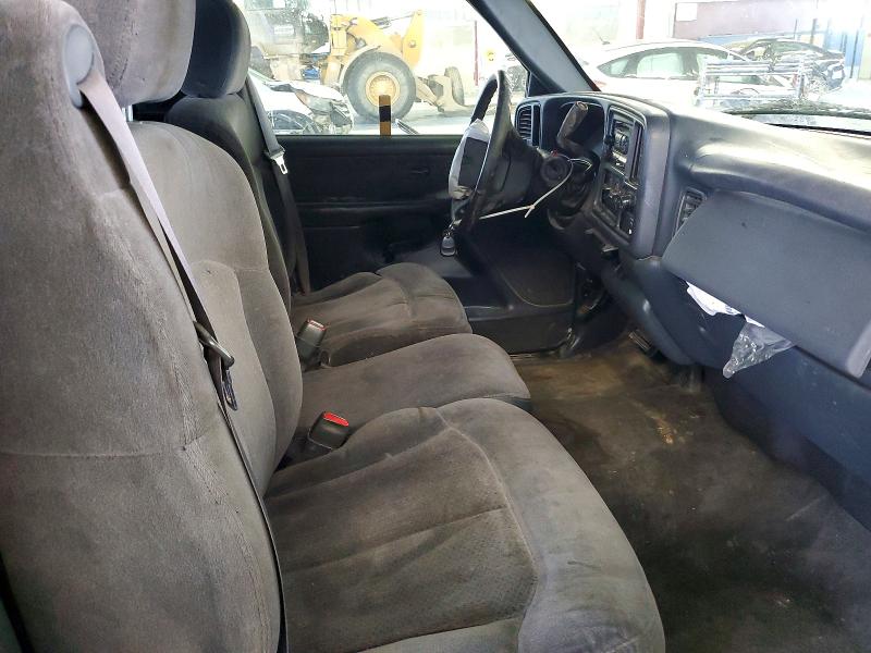 Photo 10 from auction – 2000 CHEVROLET SILVERADO with VIN 1GCEC14T8YE246073